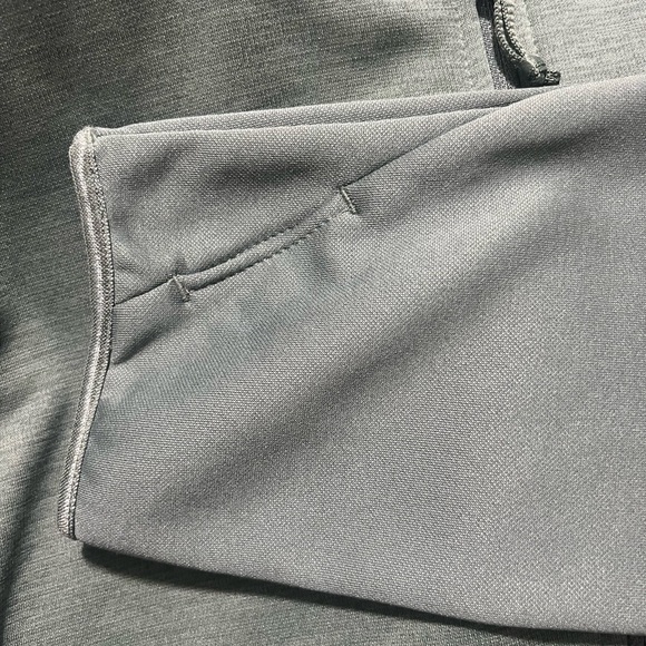 Columbia Women’s Green Hooded Fleece Zip up - Picture 5 of 5